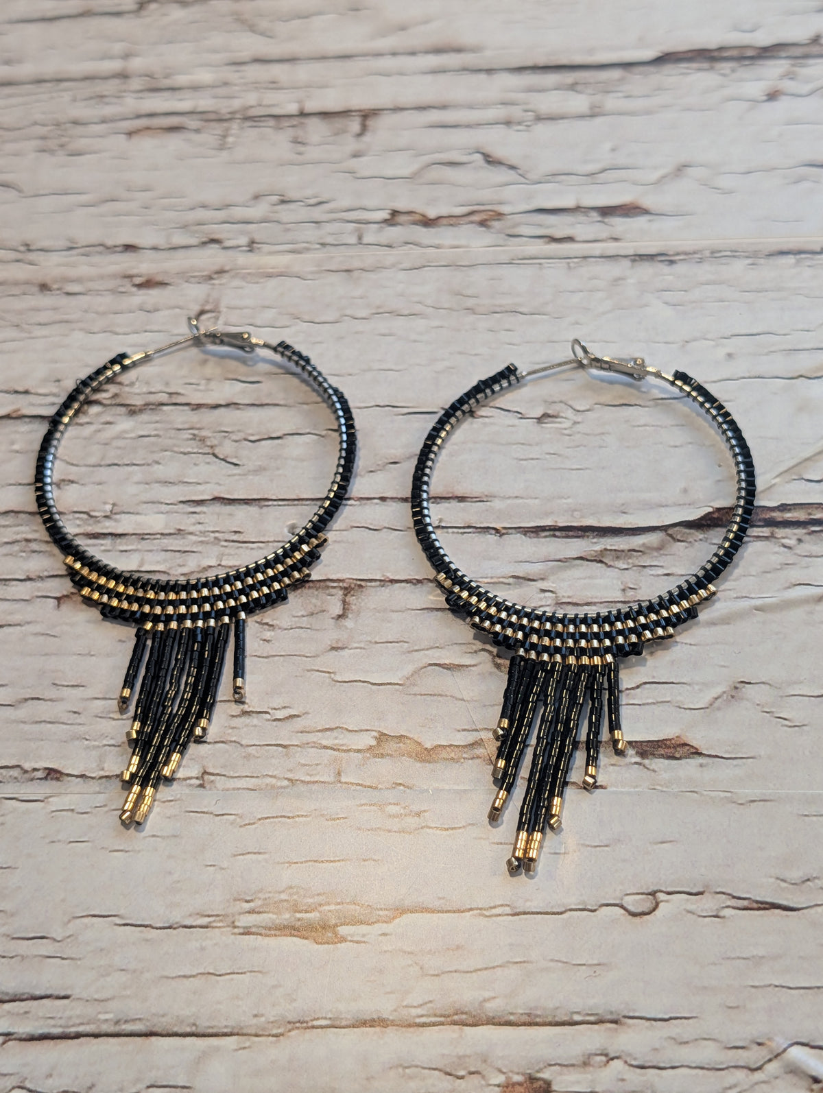 Boucles d'oreilles Créoles Noires & Dorées à Franges